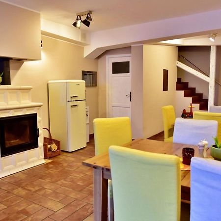 Gosciniec Nowa Wioska Bed and Breakfast Wałbrzych Eksteriør billede