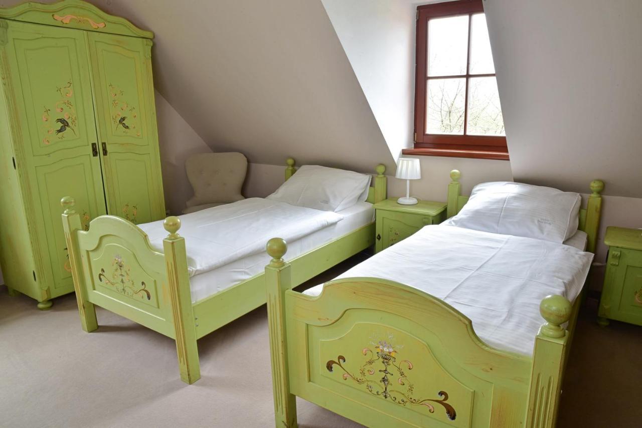 Gosciniec Nowa Wioska Bed and Breakfast Wałbrzych Eksteriør billede