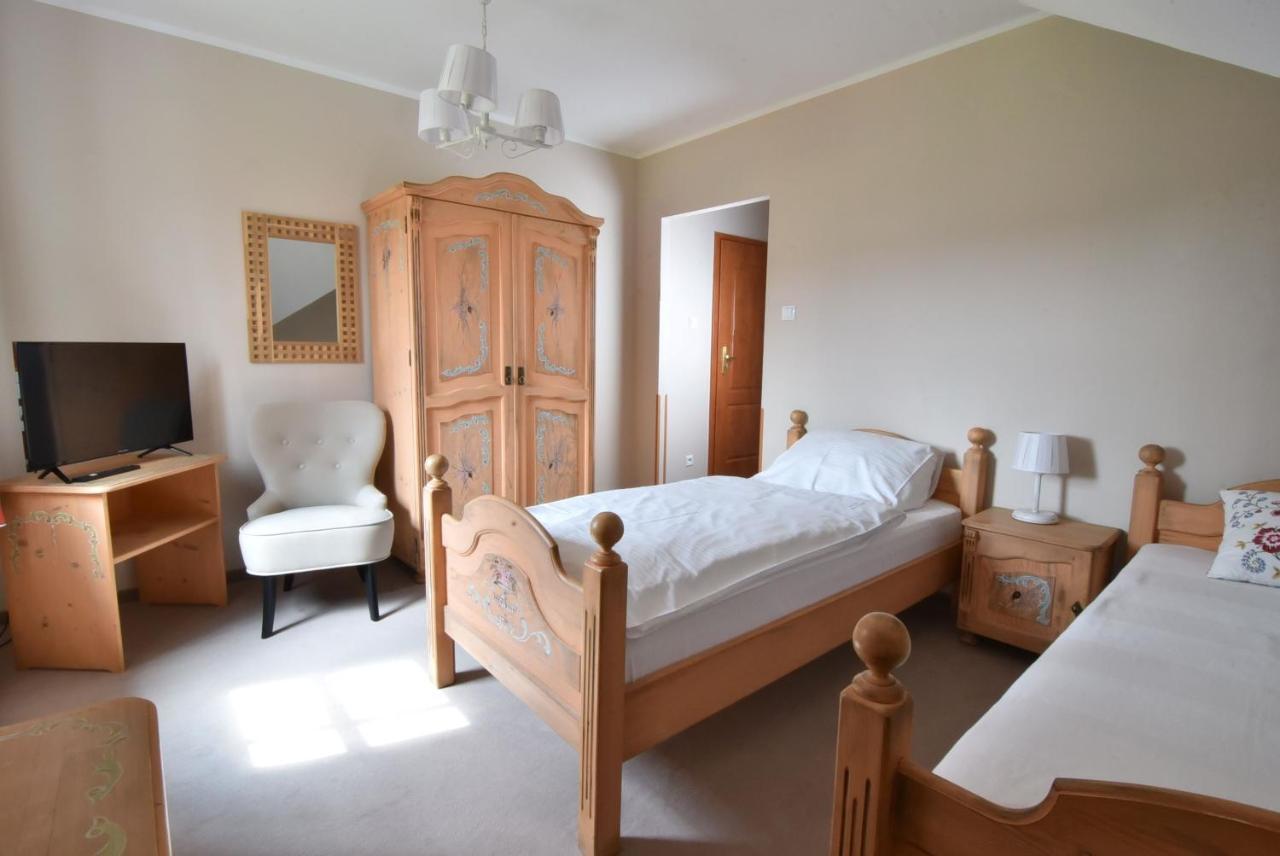Gosciniec Nowa Wioska Bed and Breakfast Wałbrzych Eksteriør billede