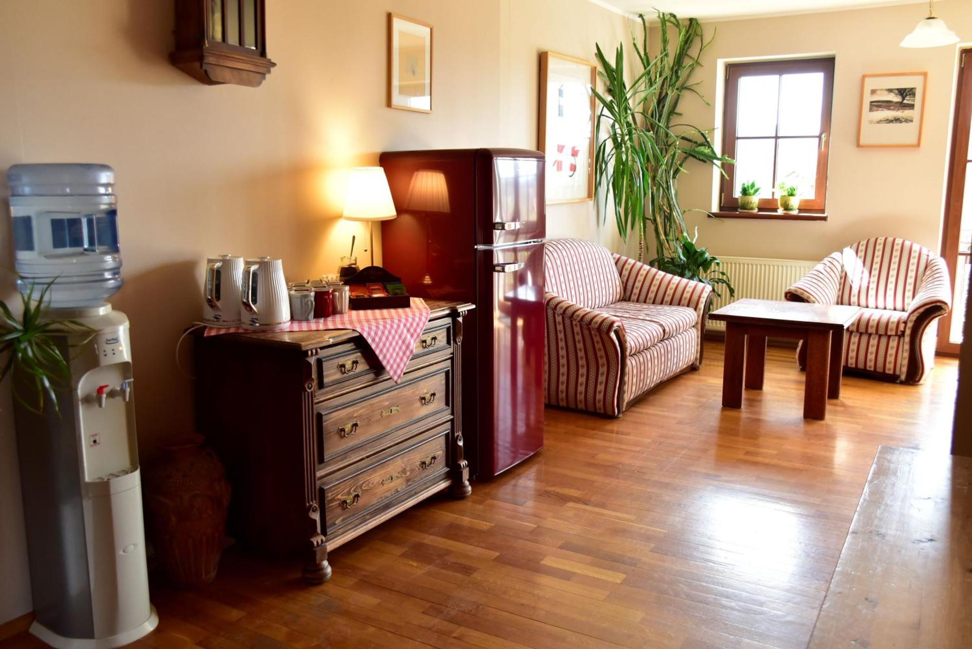 Gosciniec Nowa Wioska Bed and Breakfast Wałbrzych Eksteriør billede